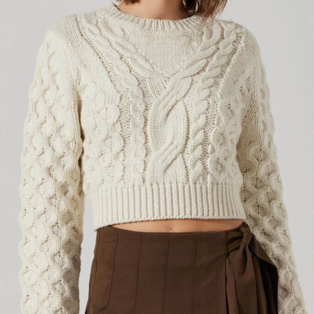 ASTR The Label Caila Cable Knit Cropped Sweater Off-White L